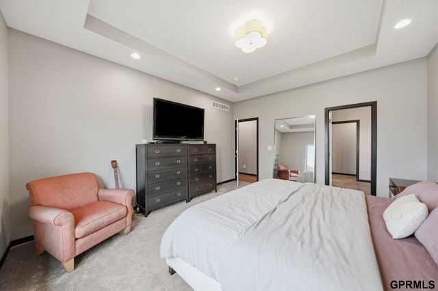 9400 S 31 Street, Lincoln, NE 68516