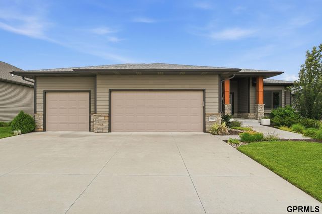 9400 S 31 Street, Lincoln, NE 68516