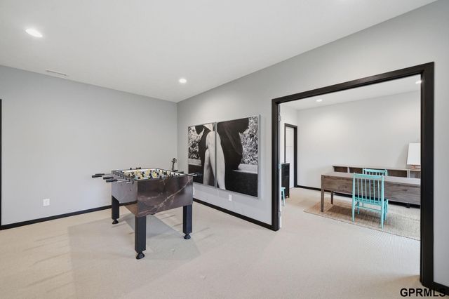 9400 S 31 Street, Lincoln, NE 68516