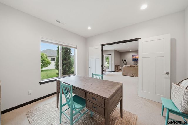 9400 S 31 Street, Lincoln, NE 68516
