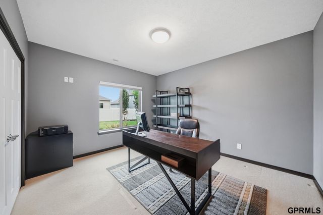 9400 S 31 Street, Lincoln, NE 68516