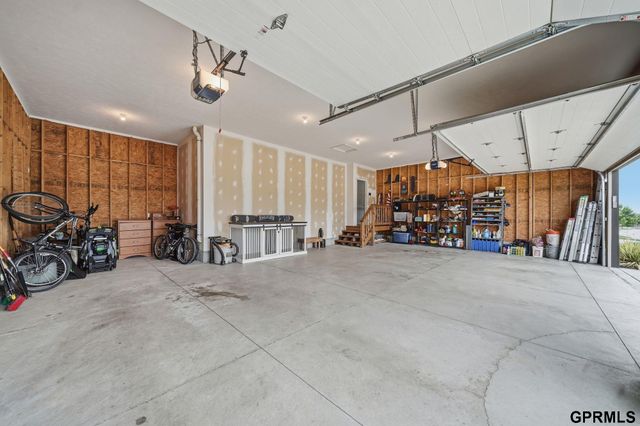 9400 S 31 Street, Lincoln, NE 68516