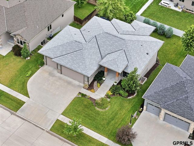 9400 S 31 Street, Lincoln, NE 68516
