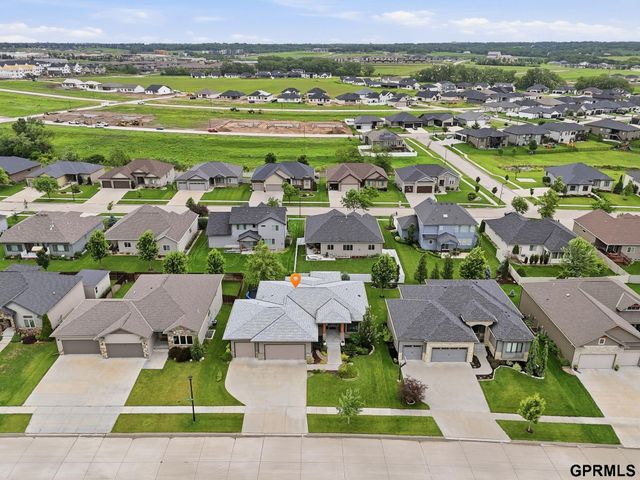 9400 S 31 Street, Lincoln, NE 68516