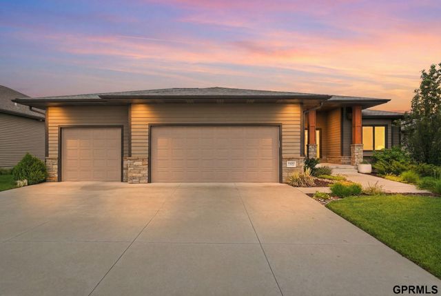 9400 S 31 Street, Lincoln, NE 68516