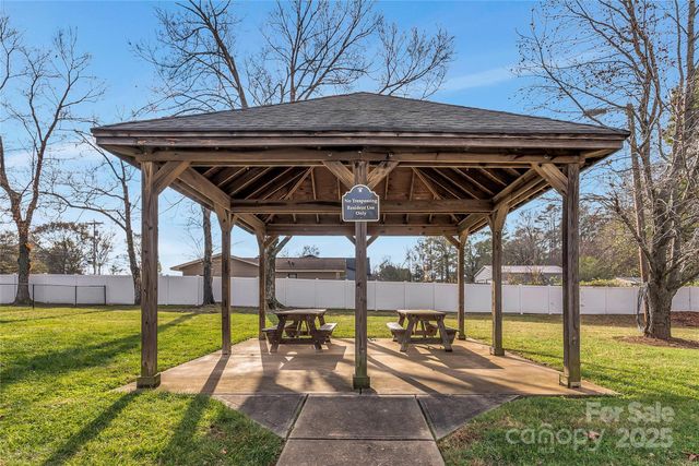 108 Lassiter Court, Mount Holly, NC 28120