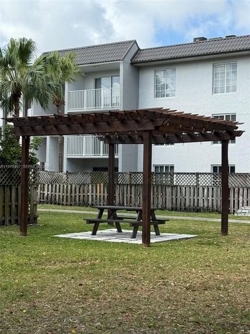 5122 NW 79th Ave 304, Doral, FL 33166