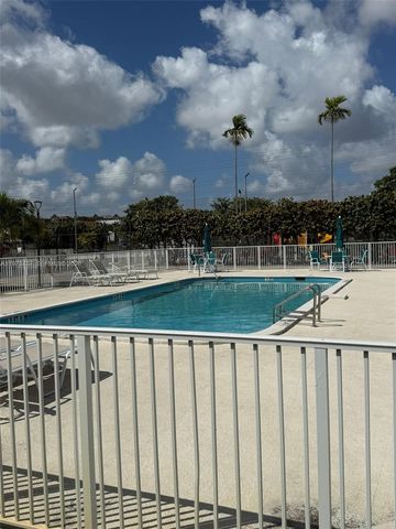 5122 NW 79th Ave 304, Doral, FL 33166