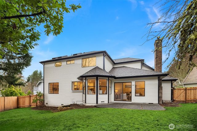 14106 177th Court NE, Redmond, WA 98052