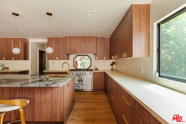 12220 Benmore Terrace, Los Angeles, CA 90049