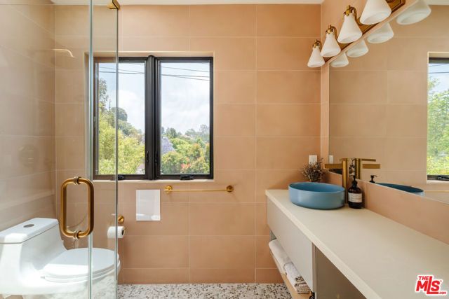 12220 Benmore Terrace, Los Angeles, CA 90049