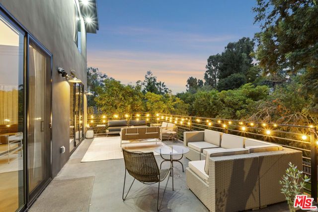 12220 Benmore Terrace, Los Angeles, CA 90049
