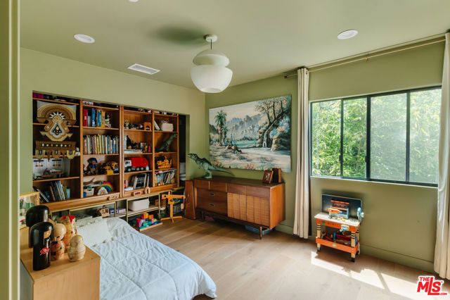 12220 Benmore Terrace, Los Angeles, CA 90049