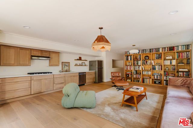 12220 Benmore Terrace, Los Angeles, CA 90049