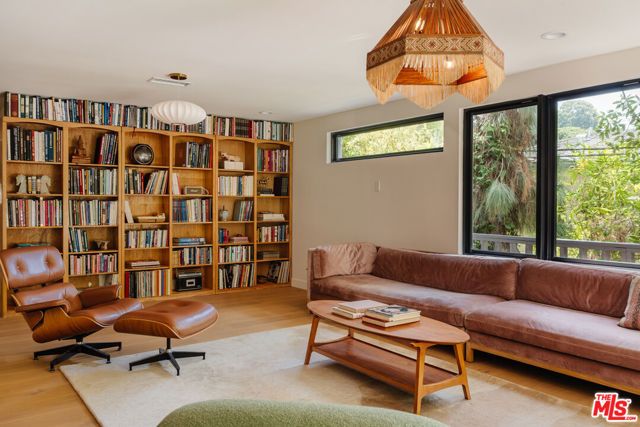 12220 Benmore Terrace, Los Angeles, CA 90049