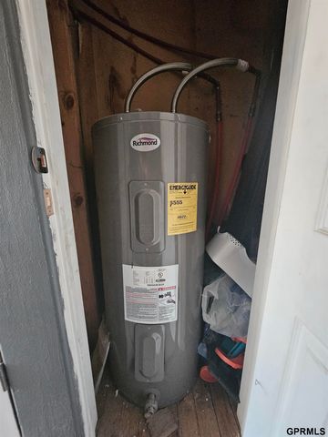 201 O Street, Aurora, NE 68818