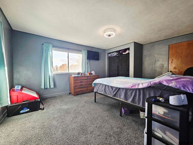 201 O Street, Aurora, NE 68818