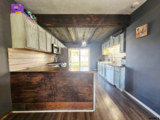 201 O Street, Aurora, NE 68818