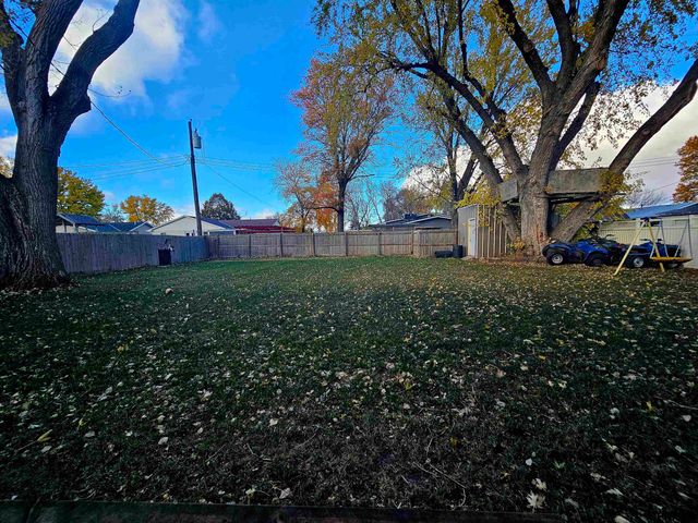 201 O Street, Aurora, NE 68818