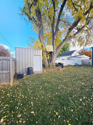 201 O Street, Aurora, NE 68818