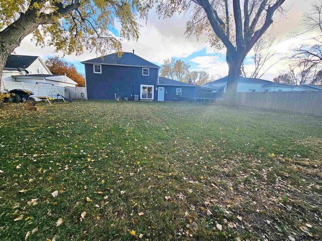 201 O Street, Aurora, NE 68818