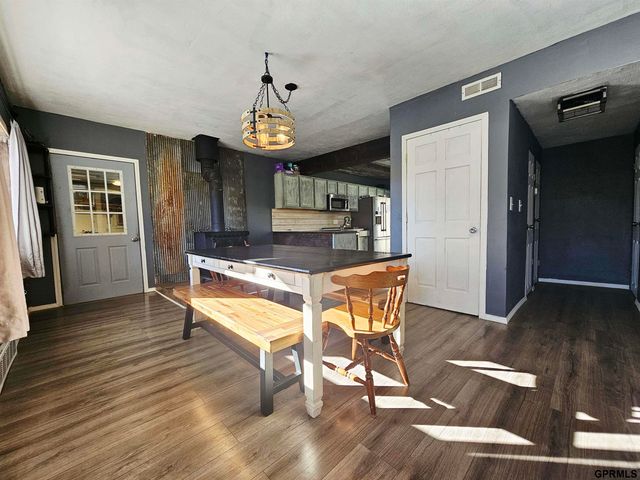 201 O Street, Aurora, NE 68818