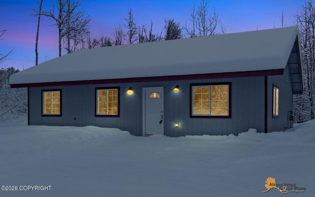 1255 N Pepper Street, Houston, AK 99623