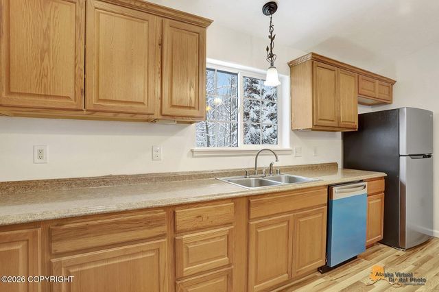 1255 N Pepper Street, Houston, AK 99623