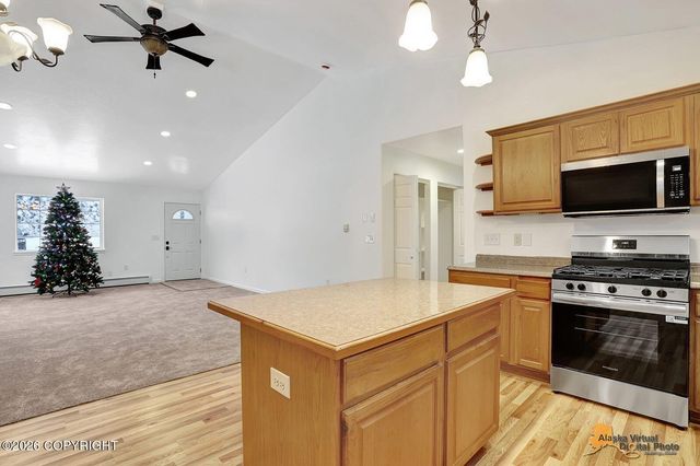 1255 N Pepper Street, Houston, AK 99623