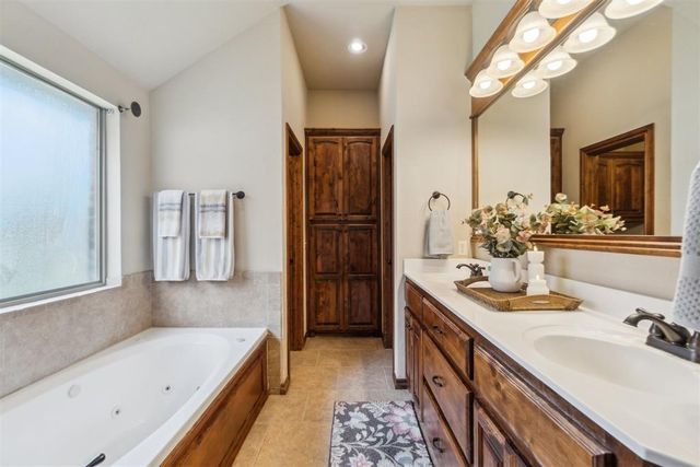 1600 SW 123 Street, Oklahoma City, OK 73170