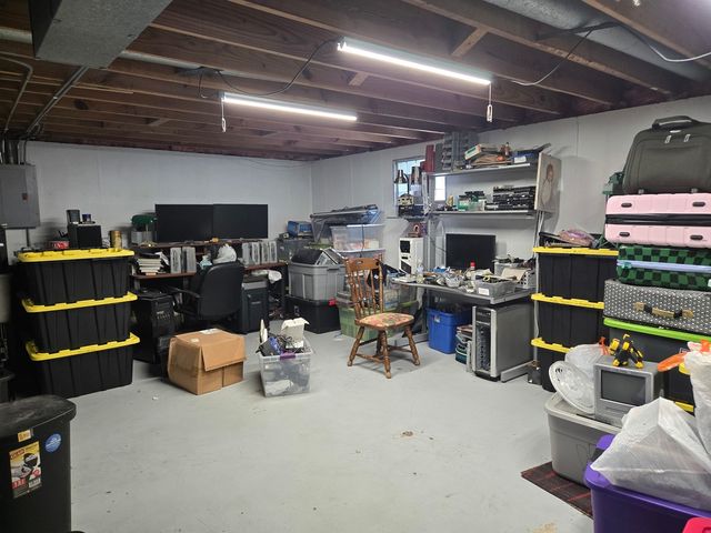 3225 Butler Avenue, Steger, IL 60475