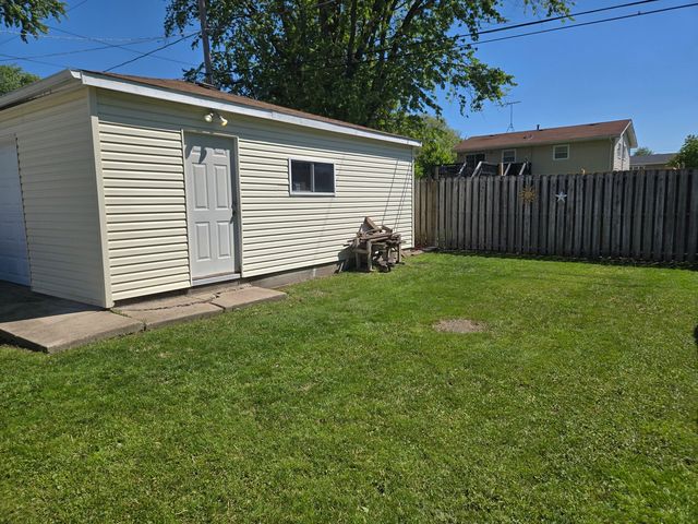 3225 Butler Avenue, Steger, IL 60475