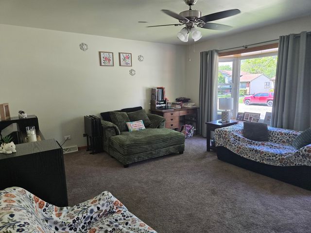 3225 Butler Avenue, Steger, IL 60475