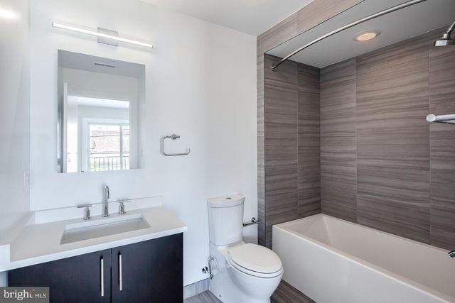 328 FAIRMOUNT AVE, Philadelphia, PA 19123