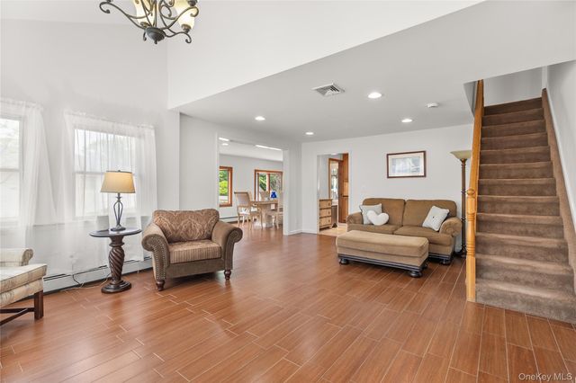 63 E Madison Street, East Islip, NY 11730
