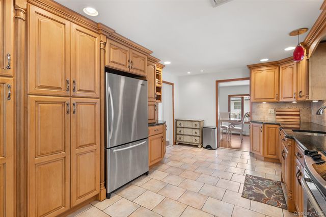 63 E Madison Street, East Islip, NY 11730