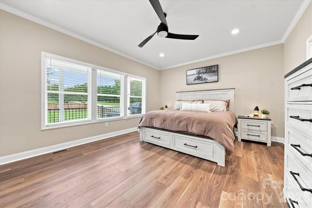 34 Colts Neck Lane, Taylorsville, NC 28681