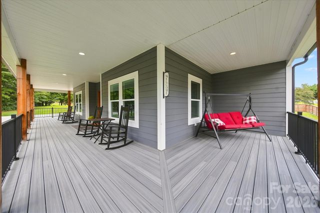 34 Colts Neck Lane, Taylorsville, NC 28681