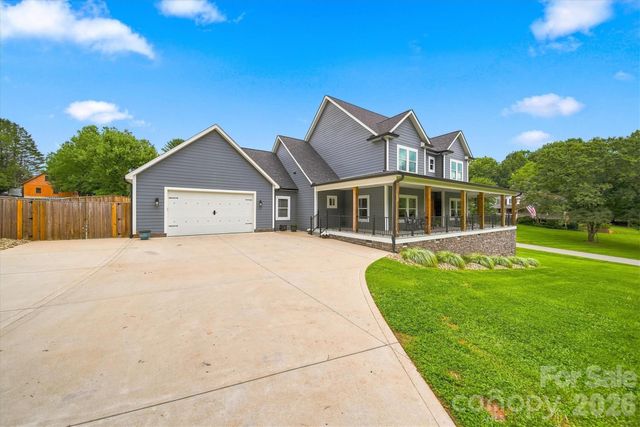 34 Colts Neck Lane, Taylorsville, NC 28681