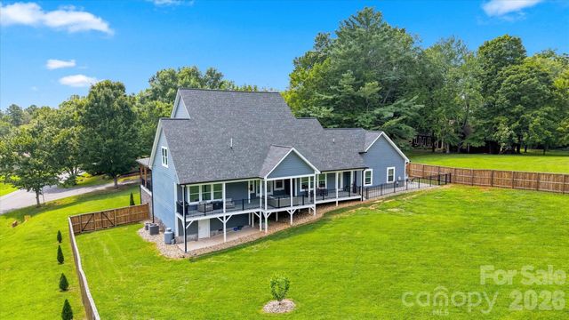 34 Colts Neck Lane, Taylorsville, NC 28681