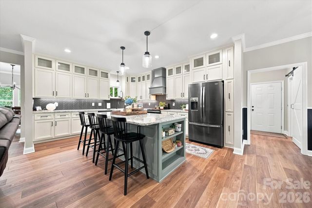 34 Colts Neck Lane, Taylorsville, NC 28681