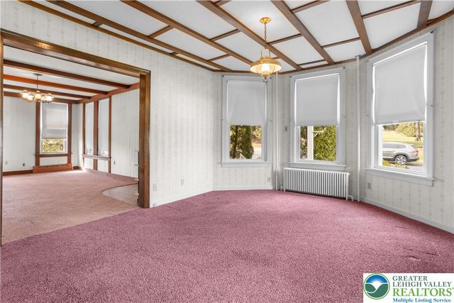 325 West Center Street, Nazareth Boro, PA 18064
