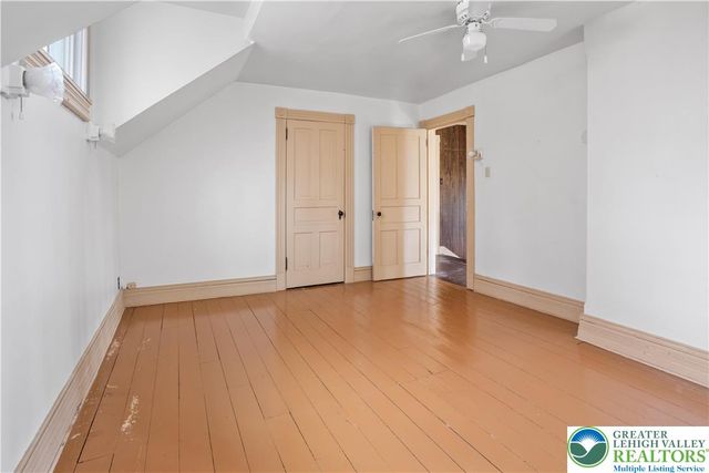 325 West Center Street, Nazareth Boro, PA 18064