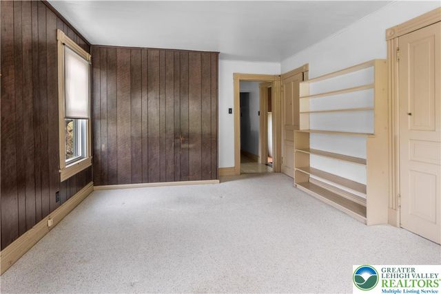 325 West Center Street, Nazareth Boro, PA 18064