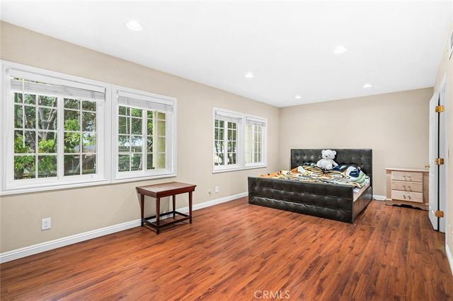 1804 W Glenoaks Avenue, Anaheim, CA 92801