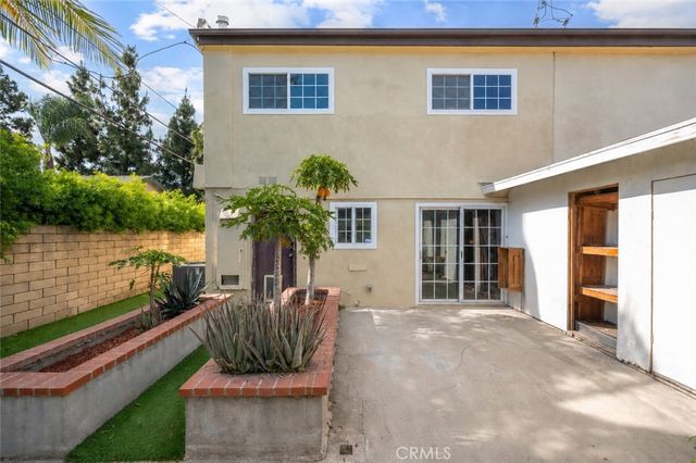 1804 W Glenoaks Avenue, Anaheim, CA 92801