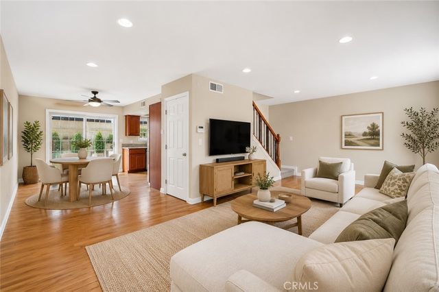 1804 W Glenoaks Avenue, Anaheim, CA 92801