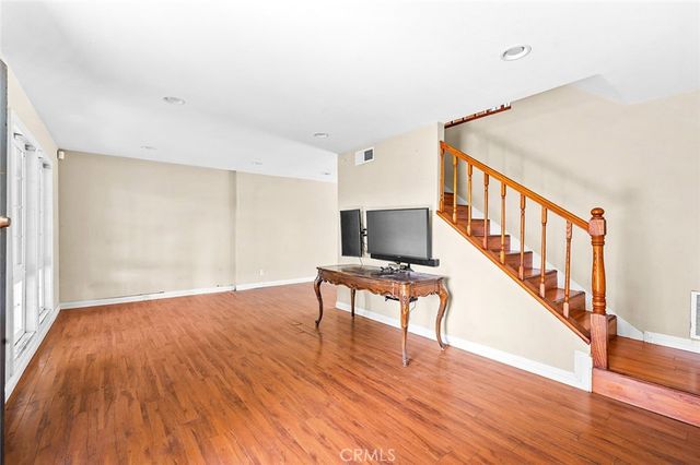 1804 W Glenoaks Avenue, Anaheim, CA 92801