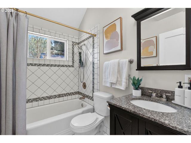 4146 Ne 69TH Ave, Portland, OR 97218