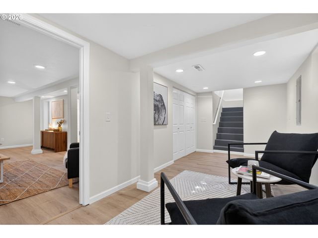 4146 Ne 69TH Ave, Portland, OR 97218